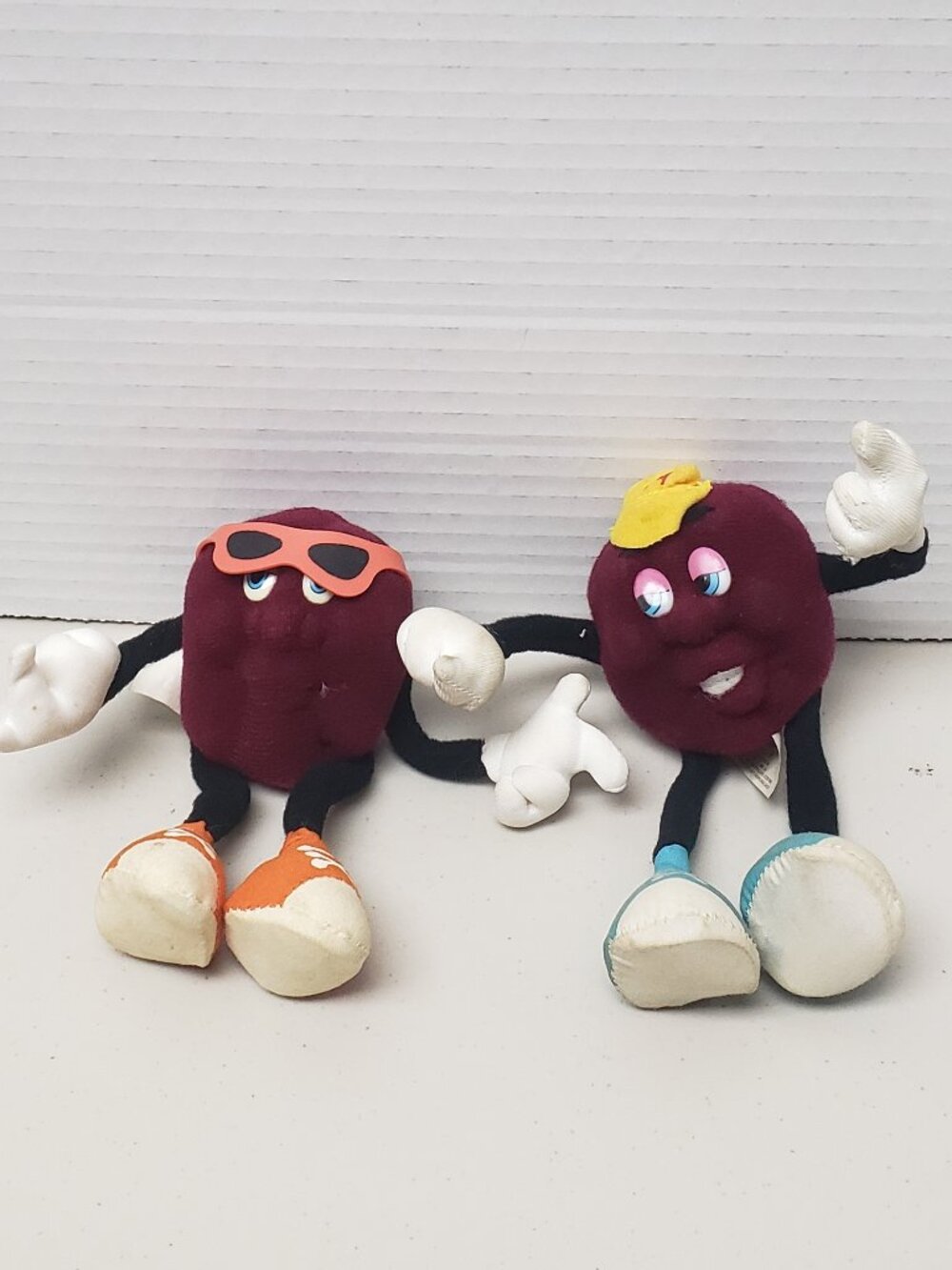 California Raisins Plush Bendy Toys